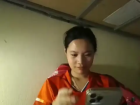 Snapshot of Be-MyMy chatting on 11-16-25, 08:20 Be-MyMy online show from 11-16-25, 08:20