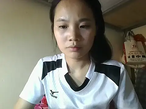 Snapshot of Be-MyMy chatting on 12-20-25, 04:14 Be-MyMy online show from 12-20-25, 04:14