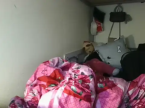 Snapshot of Be-MyMy chatting on 01-12-26, 07:46 Be-MyMy online show from 01-12-26, 07:46