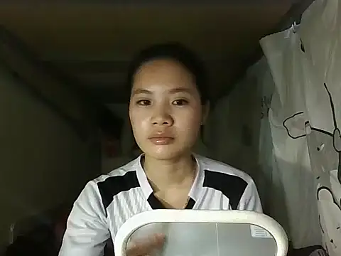 Snapshot of Be-MyMy chatting on 02-01-26, 04:44 Be-MyMy online show from 02-01-26, 04:44