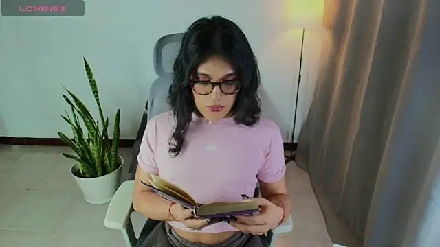 vitta alfayed online show from 11-18-25, 11:15