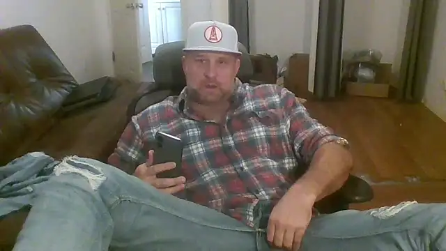 Snapshot of poundyouout69 chatting on 02-04-26, 06:25 poundyouout69 online show from 02-04-26, 06:25