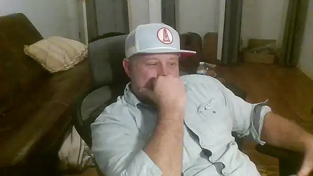 Snapshot of poundyouout69 chatting on 02-21-26, 04:35 poundyouout69 online show from 02-21-26, 04:35