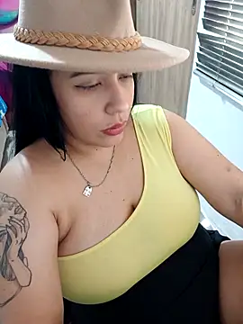 marta201 alfaro online show from 11-08-25, 01:44