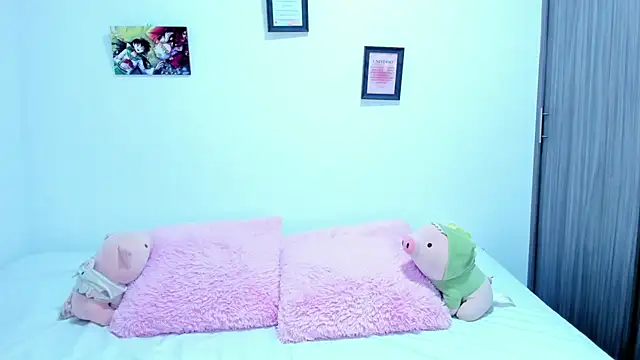 Snapshot of Agataowens chatting on 01-09-26, 02:03 Agataowens online show from 01-09-26, 02:03