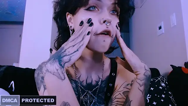 NaughtyLittleFox online show from 03-29-26, 06:13