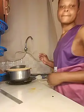 Freya 004 online show from 12-05-25, 09:51