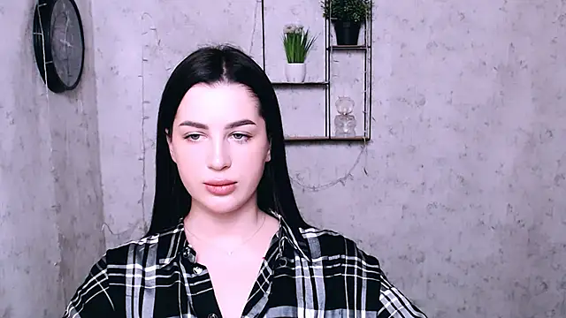 LiamaX  online show from 01-16-25, 05:42