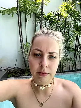 Snapshot of Livewithlucy chatting on 10-07-25, 03:58 Livewithlucy online show from 10-07-25, 03:58