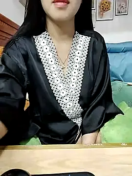 cream1299 online show from 03-08-25, 09:29