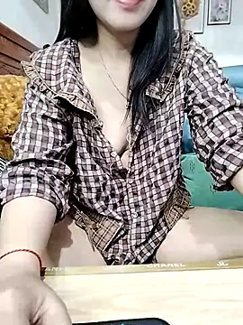 cream1299 online show from 03-09-25, 09:36