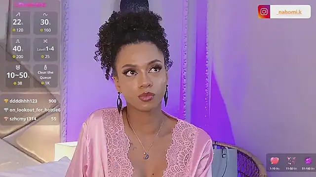 Snapshot of Nahomi_King chatting on 01-28-25, 07:10 Nahomi King online show from 01-28-25, 07:10