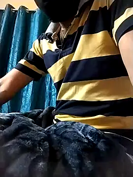 Snapshot of ALWAYSHORNYDADDY chatting on 01-20-25, 07:35 ALWAYSHORNYDADDY online show from 01-20-25, 07:35