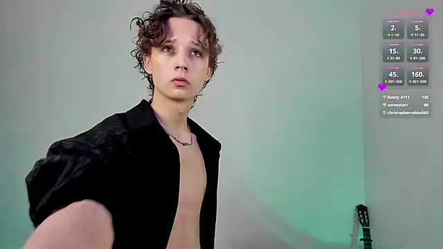 Vampirella GS online show from 01-29-25, 09:39