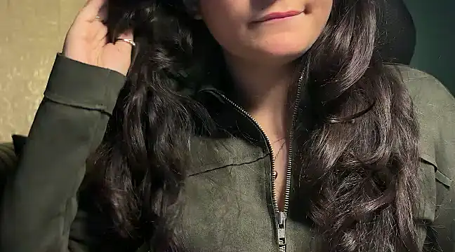 Snapshot of demieliss chatting on 12-14-24, 07:57 demieliss online show from 12-14-24, 07:57