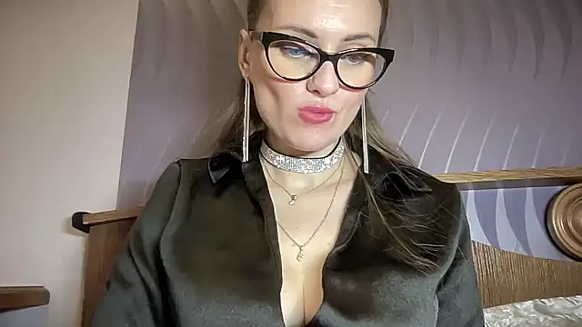 Snapshot of Viola_sweet chatting on 02-04-25, 08:28 Viola sweet online show from 02-04-25, 08:28