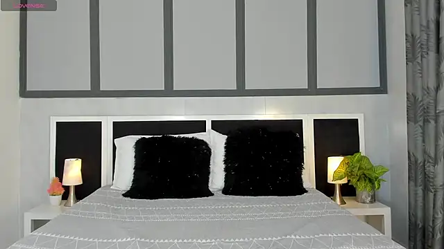 Violet Rost online show from 01-30-25, 02:25