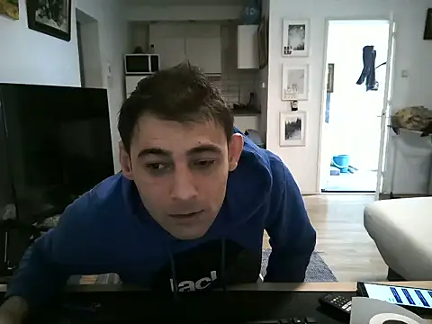 Snapshot of mihaimichael chatting on 04-13-26, 08:09 mihaimichael online show from 04-13-26, 08:09