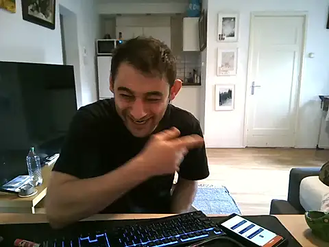 Snapshot of mihaimichael chatting on 04-23-26, 07:41 mihaimichael online show from 04-23-26, 07:41