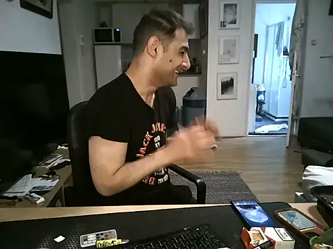 Snapshot of mihaimichael chatting on 05-16-26, 02:05 mihaimichael online show from 05-16-26, 02:05