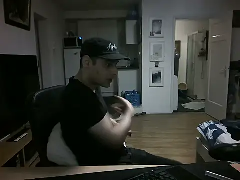 Snapshot of mihaimichael chatting on 05-22-26, 10:26 mihaimichael online show from 05-22-26, 10:26