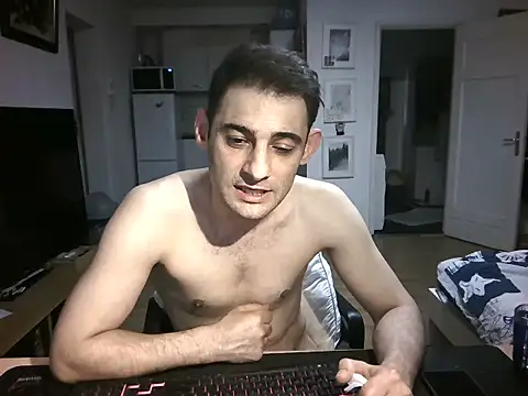 Snapshot of mihaimichael chatting on 05-24-26, 02:16 mihaimichael online show from 05-24-26, 02:16