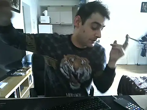 Snapshot of mihaimichael chatting on 06-14-26, 12:07 mihaimichael online show from 06-14-26, 12:07
