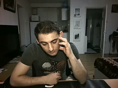 Snapshot of mihaimichael chatting on 06-16-26, 01:08 mihaimichael online show from 06-16-26, 01:08