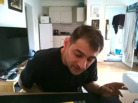 Snapshot of mihaimichael chatting on 07-01-26, 12:18 mihaimichael online show from 07-01-26, 12:18