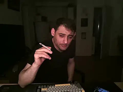 Snapshot of mihaimichael chatting on 07-11-26, 02:47 mihaimichael online show from 07-11-26, 02:47
