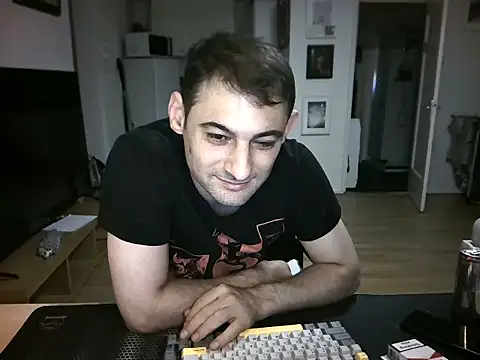 Snapshot of mihaimichael chatting on 07-14-26, 01:19 mihaimichael online show from 07-14-26, 01:19