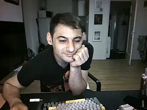 Snapshot of mihaimichael chatting on 07-14-26, 02:05 mihaimichael online show from 07-14-26, 02:05