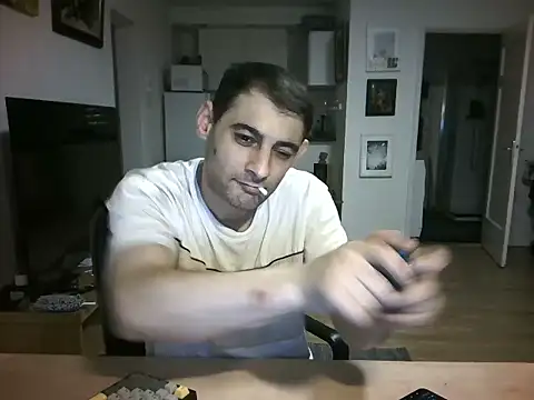 Snapshot of mihaimichael chatting on 07-27-26, 10:06 mihaimichael online show from 07-27-26, 10:06