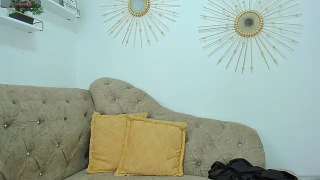 Miah BigBoobs online show from 03-08-25, 03:45