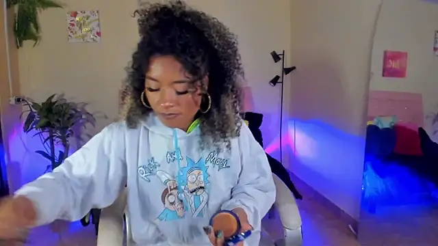 Snapshot of keyla_roberts777 chatting on 01-06-25, 06:47 keyla roberts777 online show from 01-06-25, 06:47