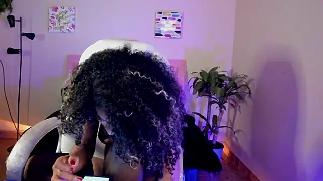Snapshot of keyla_roberts777 chatting on 03-06-25, 01:05 keyla roberts777 online show from 03-06-25, 01:05