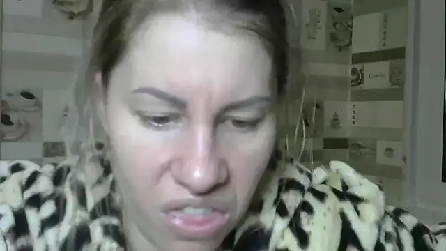 Snapshot of TherestlessKitty chatting on 02-09-25, 08:13 TherestlessKitty online show from 02-09-25, 08:13
