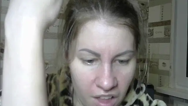 Snapshot of TherestlessKitty chatting on 02-14-25, 06:23 TherestlessKitty online show from 02-14-25, 06:23
