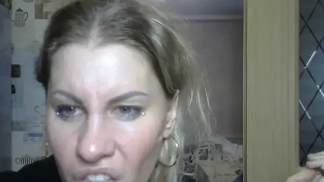Snapshot of TherestlessKitty chatting on 02-21-25, 12:17 TherestlessKitty online show from 02-21-25, 12:17