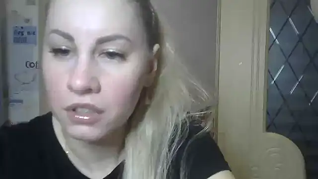 Snapshot of TherestlessKitty chatting on 03-23-25, 06:05 TherestlessKitty online show from 03-23-25, 06:05