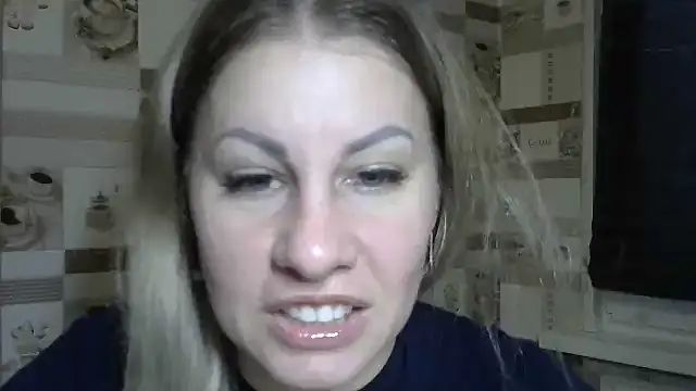 Snapshot of TherestlessKitty chatting on 09-13-25, 06:02 TherestlessKitty online show from 09-13-25, 06:02