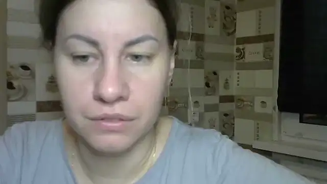 Snapshot of TherestlessKitty chatting on 09-28-25, 06:19 TherestlessKitty online show from 09-28-25, 06:19