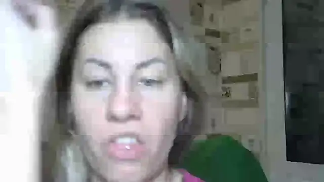 Snapshot of TherestlessKitty chatting on 09-29-25, 08:13 TherestlessKitty online show from 09-29-25, 08:13