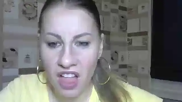 Snapshot of TherestlessKitty chatting on 10-06-25, 06:00 TherestlessKitty online show from 10-06-25, 06:00