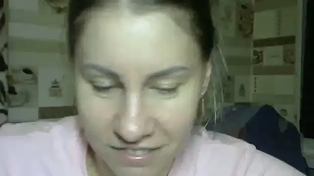 Snapshot of TherestlessKitty chatting on 10-08-25, 10:18 TherestlessKitty online show from 10-08-25, 10:18