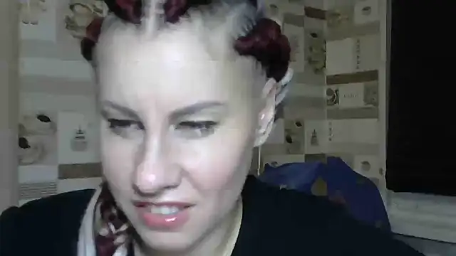 Snapshot of TherestlessKitty chatting on 10-12-25, 10:20 TherestlessKitty online show from 10-12-25, 10:20