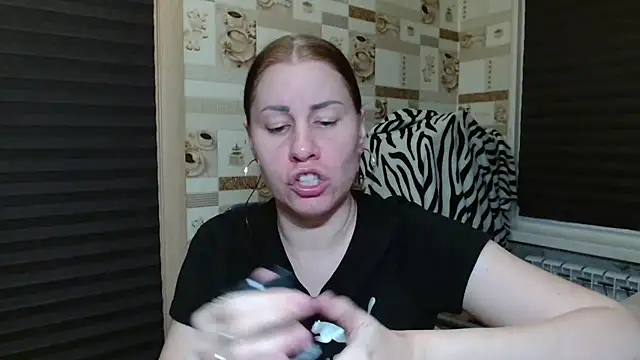 TherestlessKitty online show from 06-27-26, 10:15