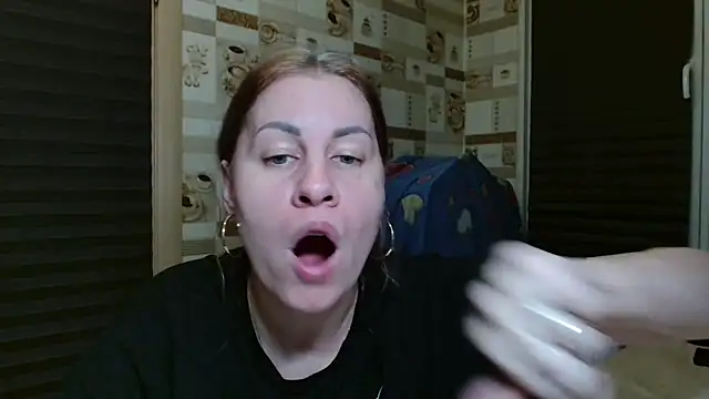 TherestlessKitty online show from 07-09-26, 10:25