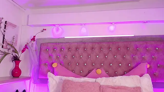 Tayzon Foxxx online show from 11-25-25, 12:49