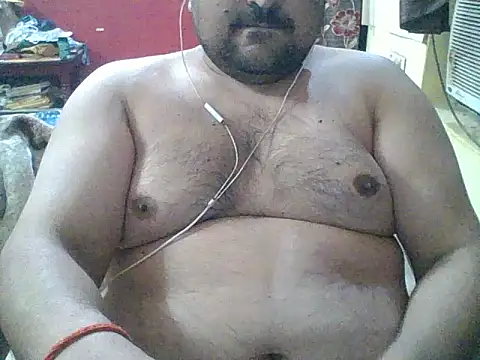 ARYANAVAILABLE online show from 05-13-26, 09:44